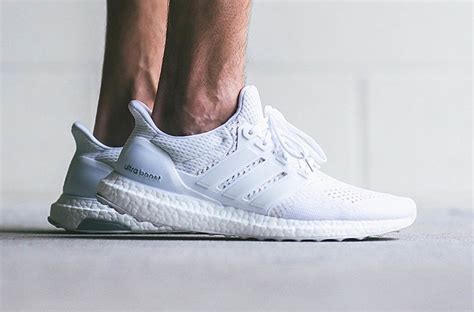 adidas ultra boost herren all white|ultra boost 2.0 white us13.5.